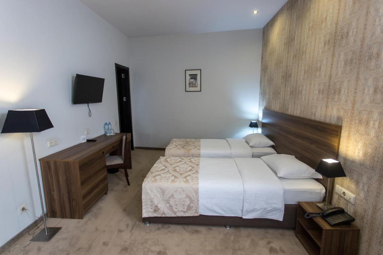 Old Meidan Tbilisi By Urban Hotels ภายนอก รูปภาพ