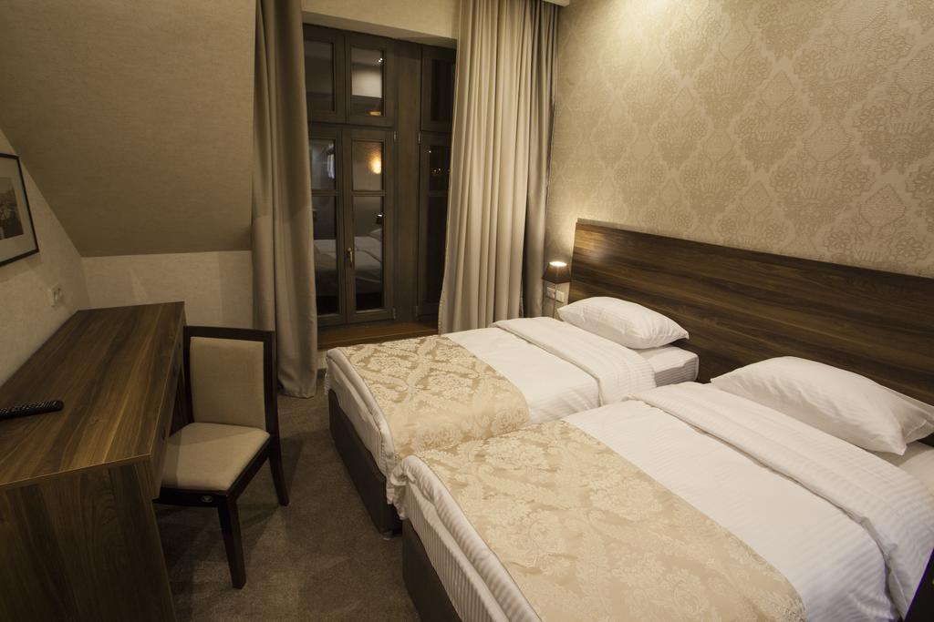 Old Meidan Tbilisi By Urban Hotels ภายนอก รูปภาพ